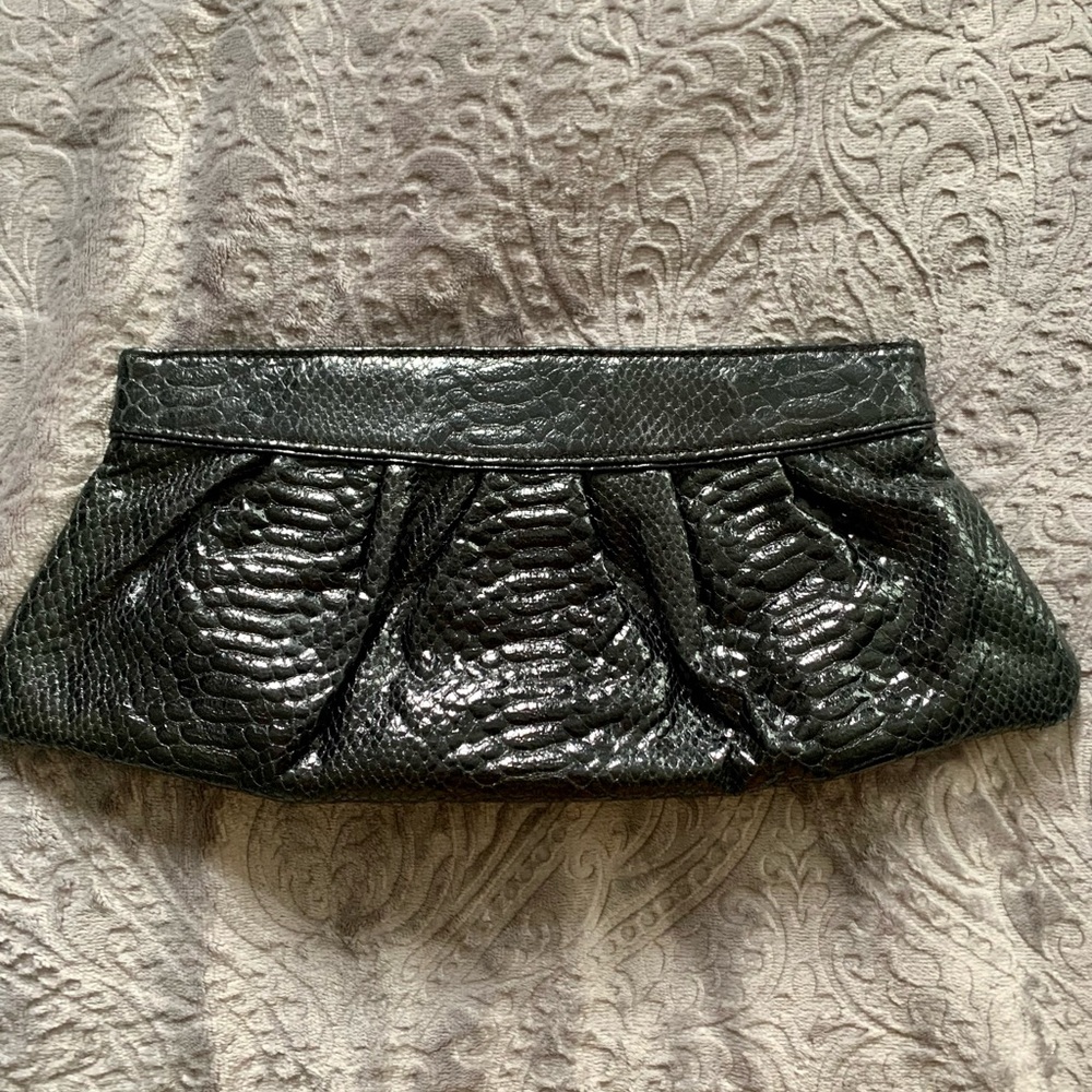 Steve Madden Black Croc Style Clutch w/chain for shoulder use